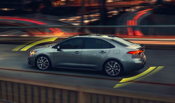 Toyota Safety Sense™ – Lane Tracing Assist
